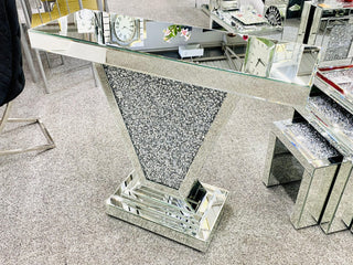 Diamond Crushed V Console Table