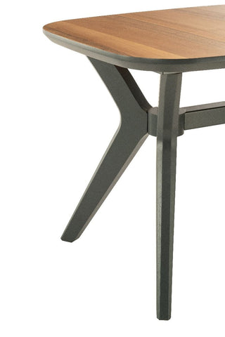 Dinamic Extending Dining Table